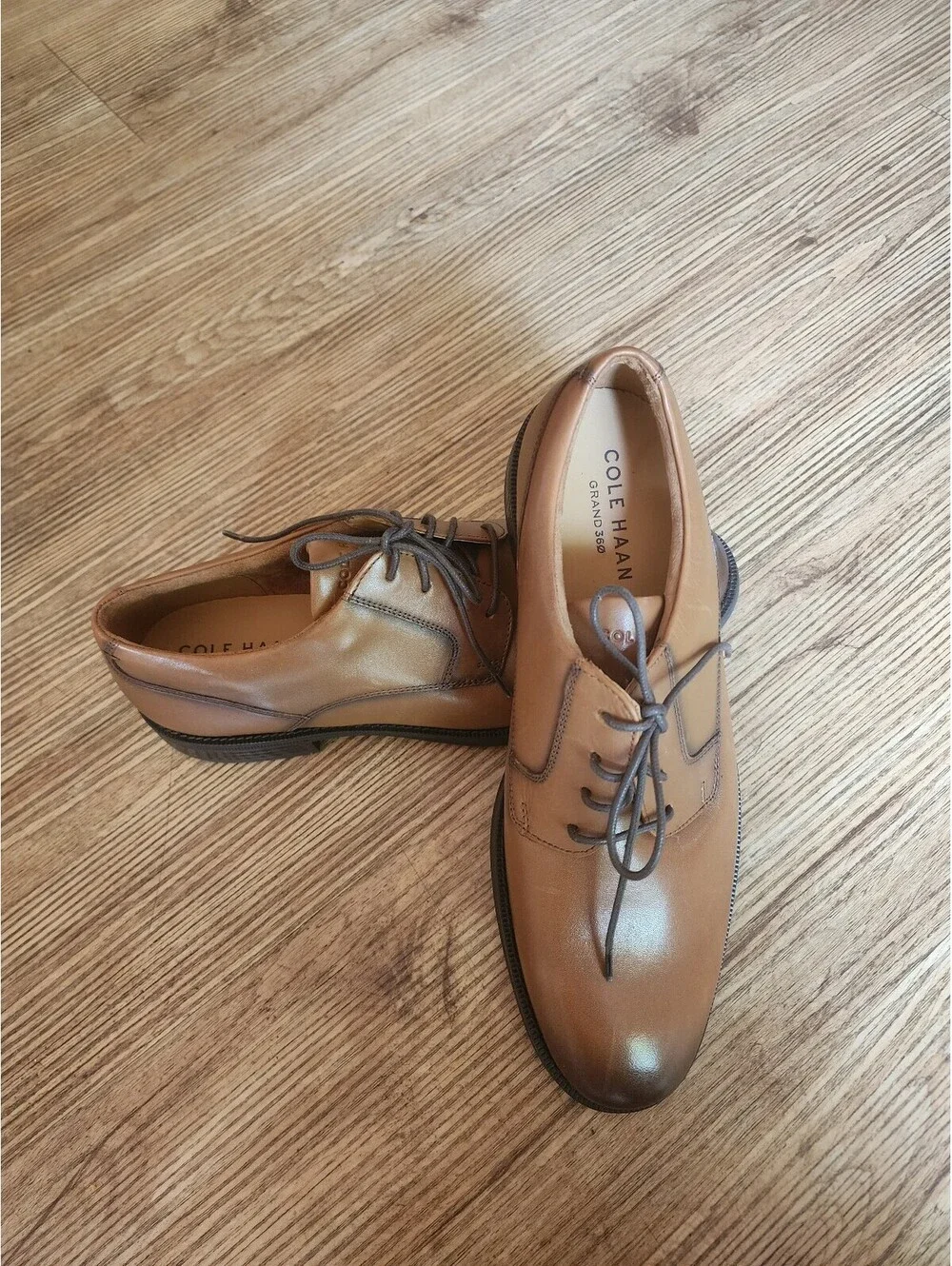 Size 9.5 Cole Haan Men's Tan Leather Dress Shoes with Rubber Sole, Size 10